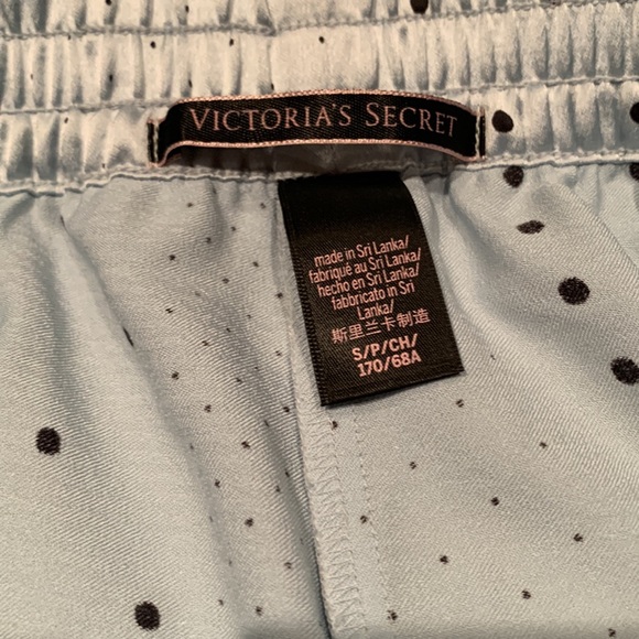 VICTORIAS SECRET JACQUARD SHORTS IN LUXE SATIN BLUE W/BLACK DOTS SLEEP LOUNGE S - Picture 7 of 8